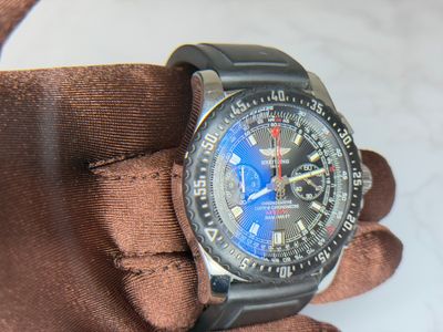 Breitling Breitling Avenger Skyland Black dial Watch Only A27364 Preowned Automatic — photo 5