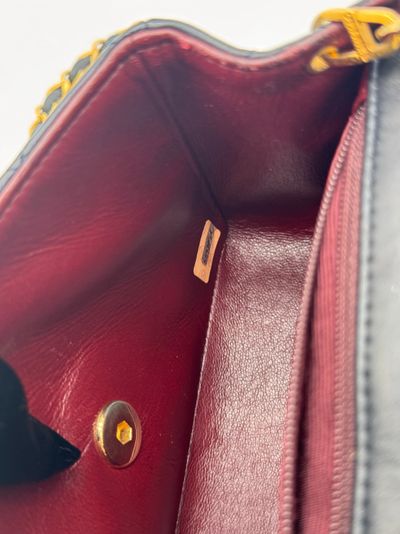 Chanel Chanel Mini vintage lambskin flap bag 24kt hardware — photo 8