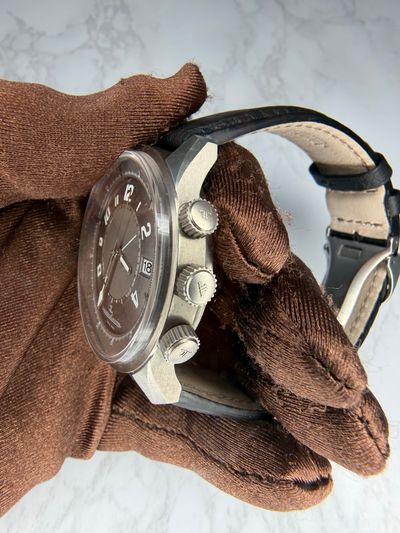Jaeger-LeCoultre Jaeger-LeCoultre Aston Martin Silver dial Watch Only 190.T97 Preowned Automatic — photo 3