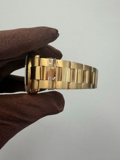 Rolex Rolex Day-Date Gold dial Yellow Gold Watch Only 118208 Preowned Automatic — photo 7