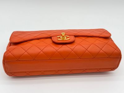 Chanel Chanel Vintage Classique lambskin medium clutch — photo 7